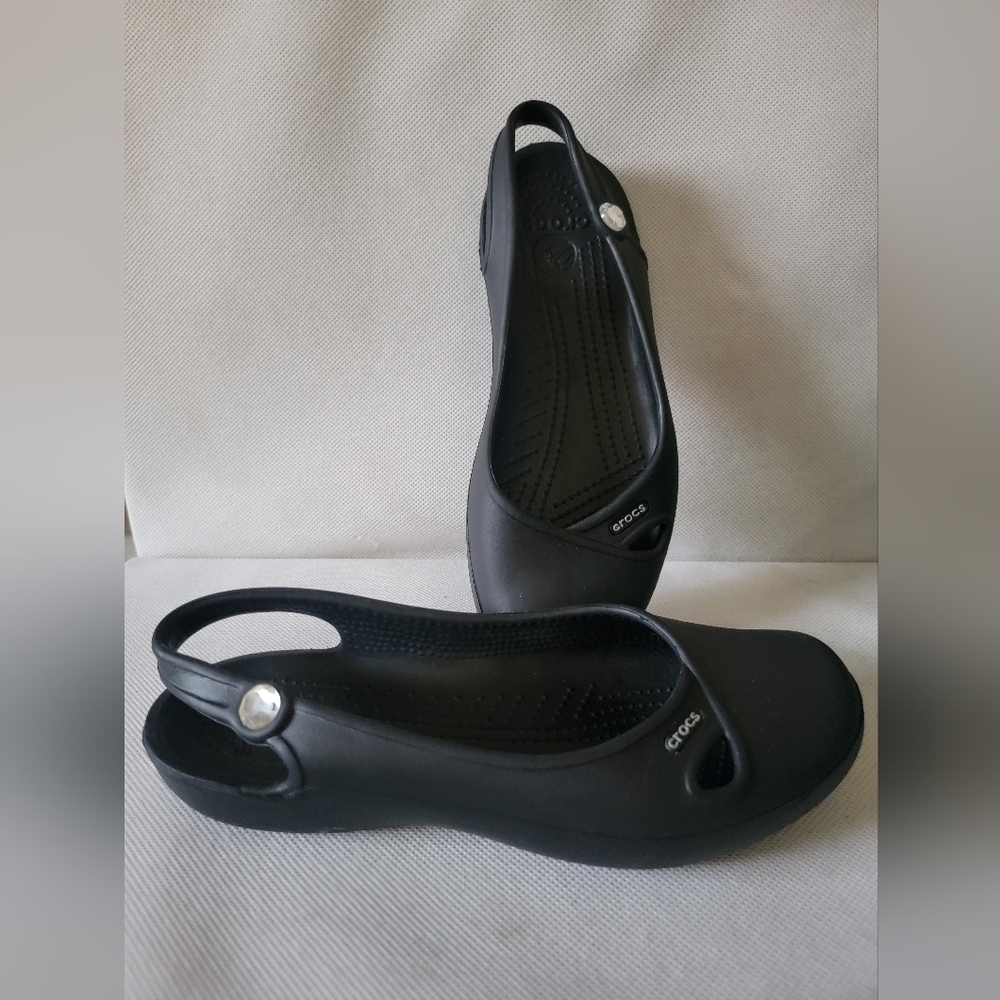 *CROCS KADEE SLING BAG SLIP ON SHOES (sz 7)